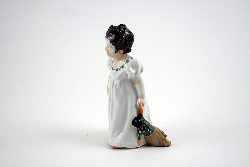 "Porzellanfigur" "Hentschel Kind" "Mädchen mit Puppe" "Meissen"