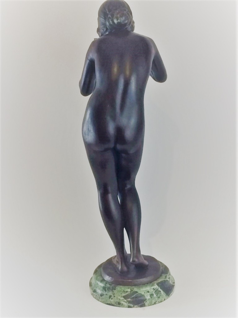 Bronzefigur Prof. Victor Seifert "Die Trinkende"