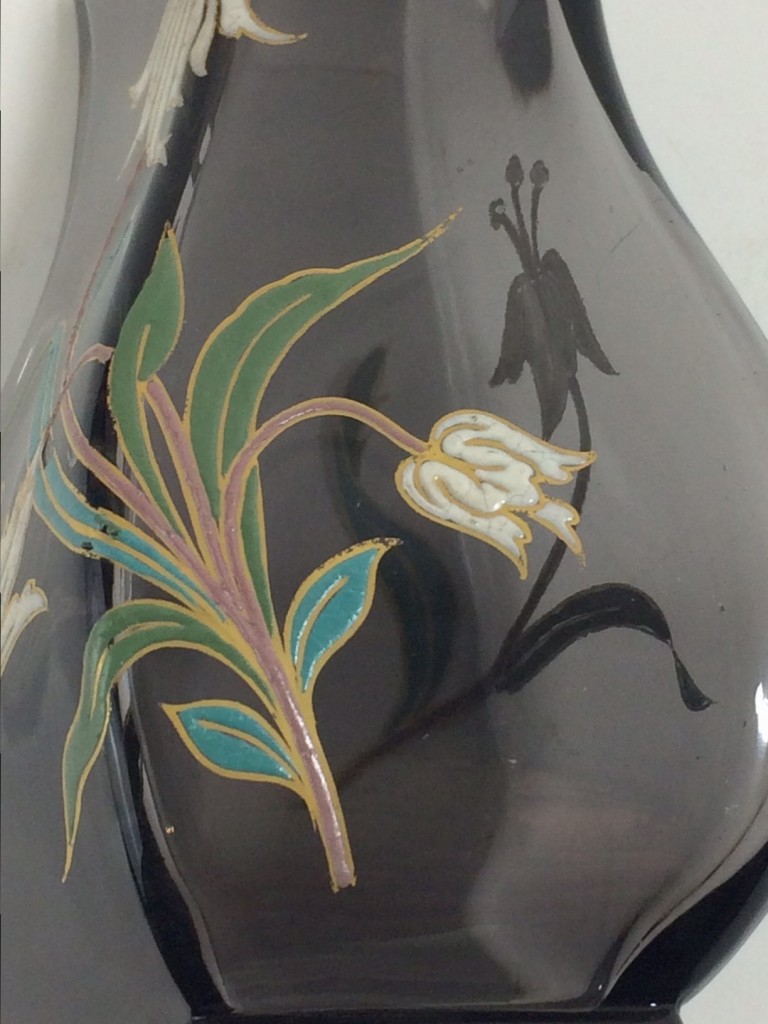 E. Gallè,  Jugendstil Vase mit Emailblumen-Dekor um 1890