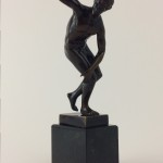 Kleine Bronzefigur "Der Diskuswerfer"