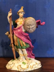Figur "Göttin Minerva", Mod. Nr. 1672 nach J. J. Kaendler. Meissen